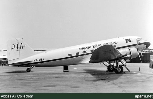 Douglas C-47-DL Skytrain