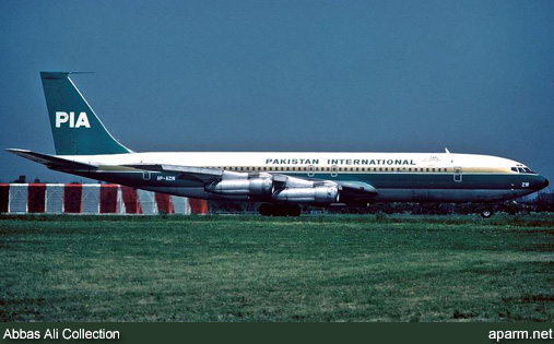 Boeing 707-351B