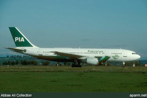 PIA Airbus A300B4-203